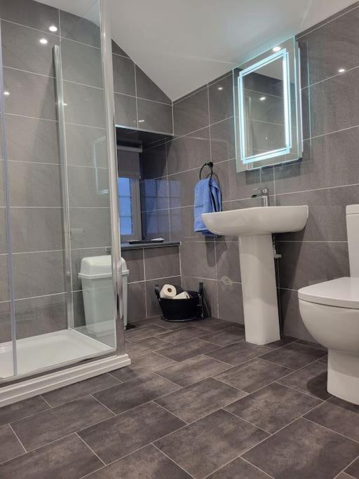 Villa Amazing Coastal & Sunset Views In Eryri Llanllyfni Esterno foto