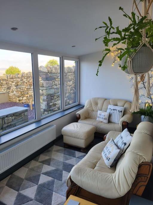 Villa Amazing Coastal & Sunset Views In Eryri Llanllyfni Esterno foto