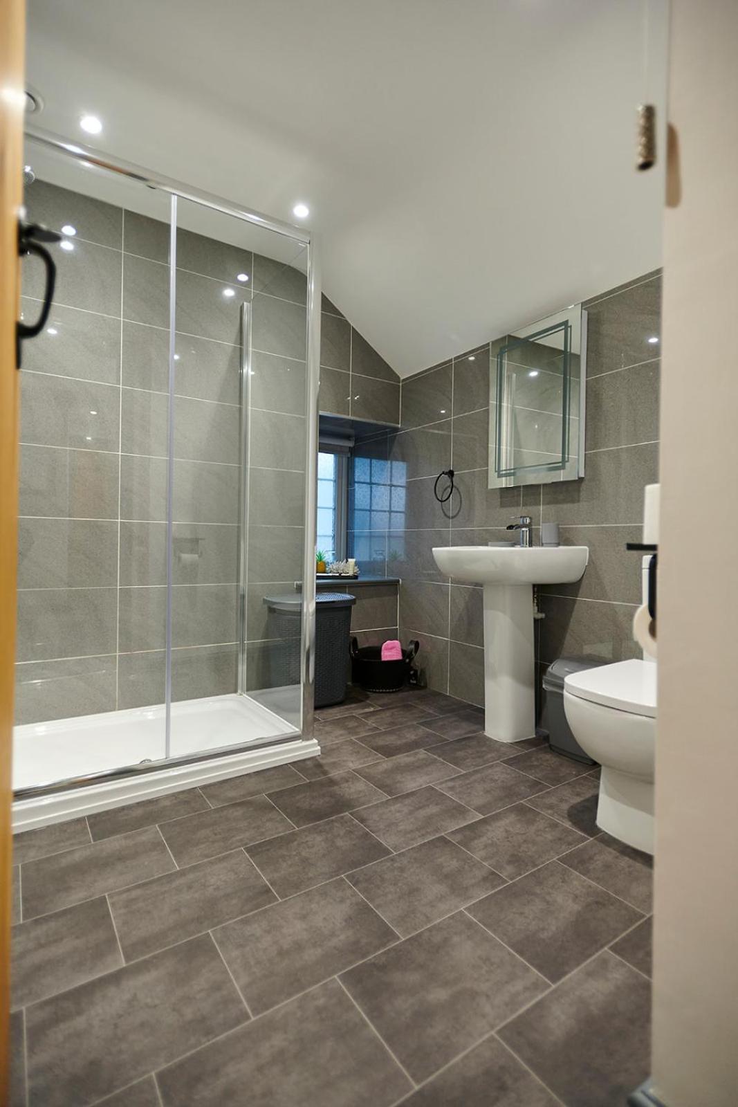 Villa Amazing Coastal & Sunset Views In Eryri Llanllyfni Esterno foto